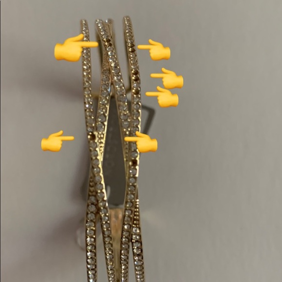 Bracelets - Picture 2 of 8